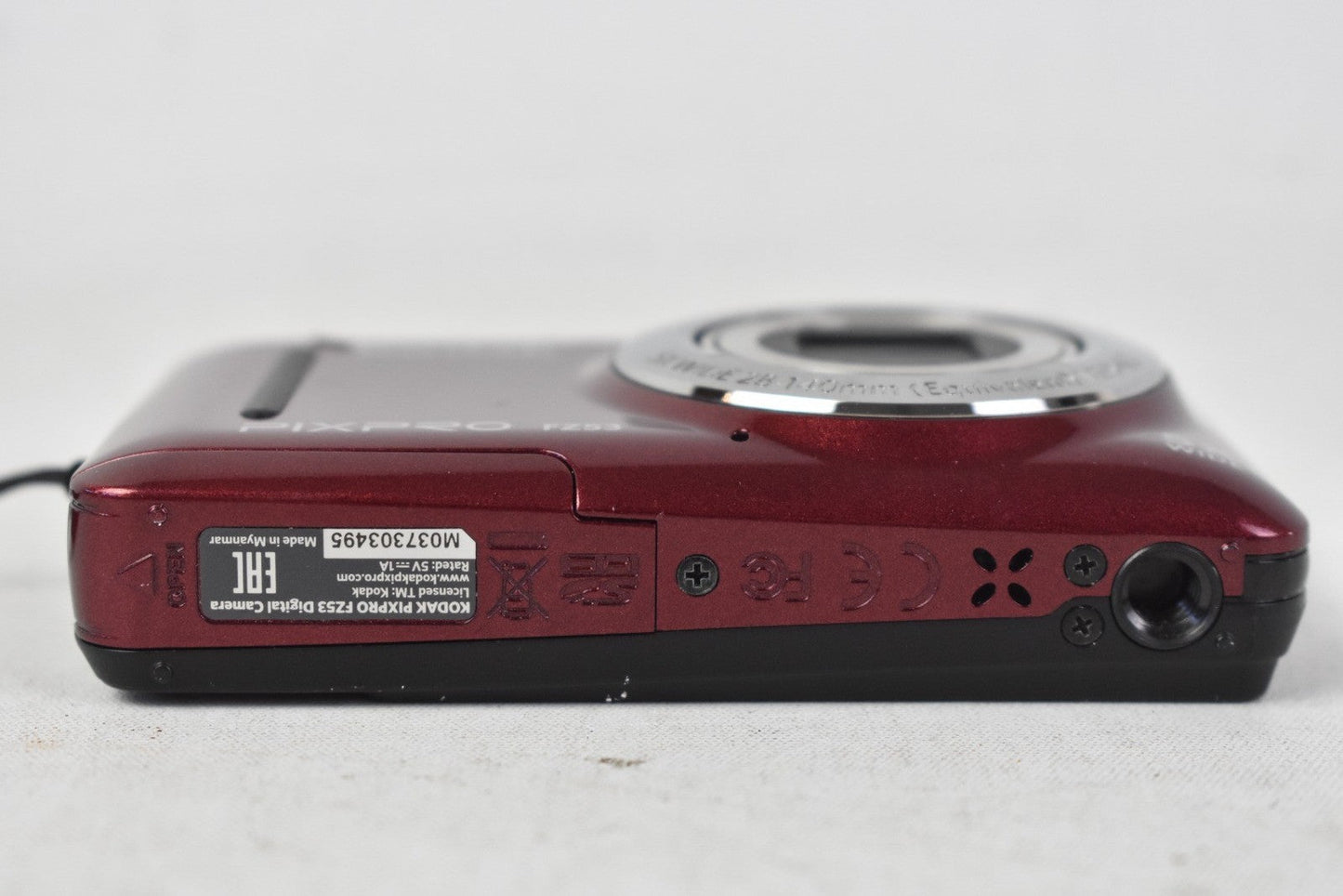 📸 Kodak PixPro FZ53 – 16.1MP Digital Camera (Red)