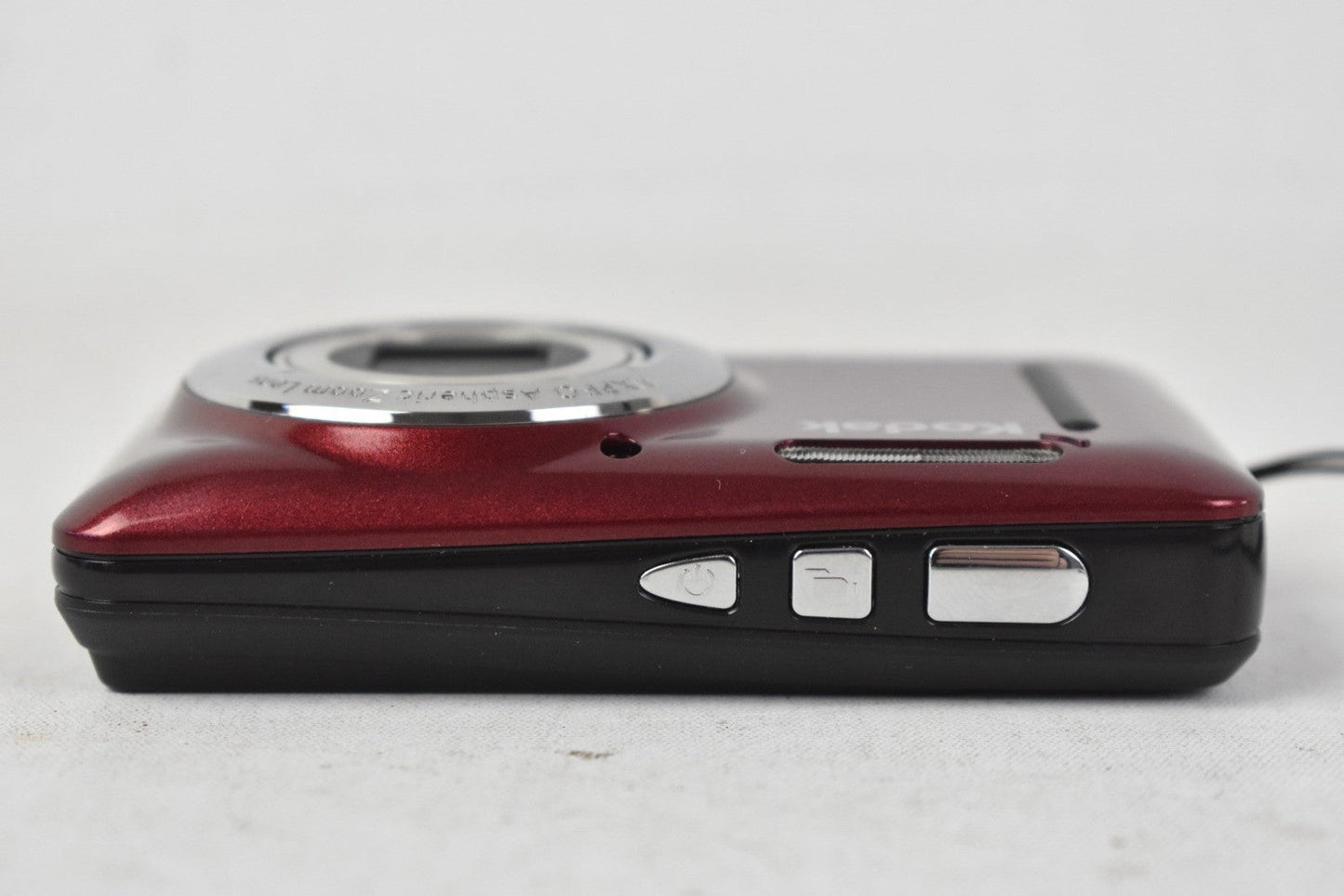 📸 Kodak PixPro FZ53 – 16.1MP Digital Camera (Red)