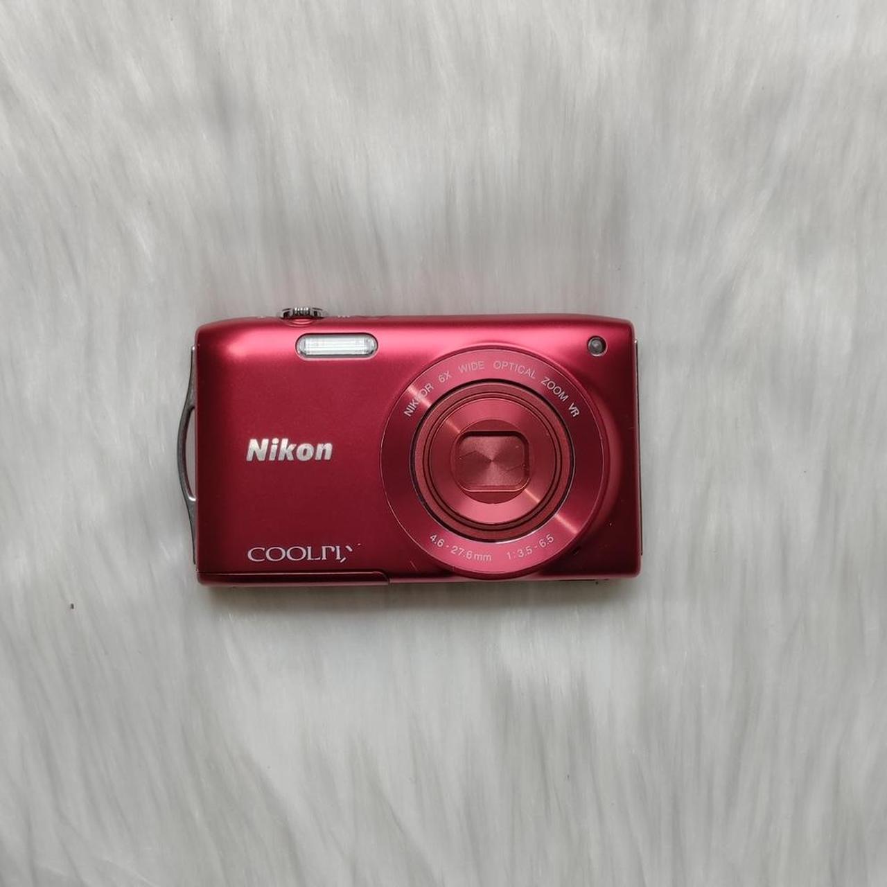 Nikon COOLPIX S3300 Digital Camera - Rarely Y2K...