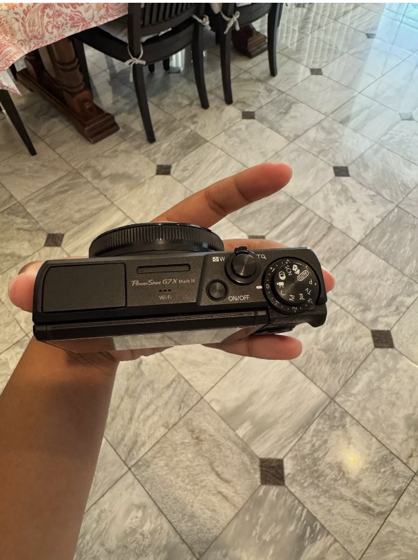 Canon PowerShot G7 X Mark II 20.1 MP Compact Digital Camera