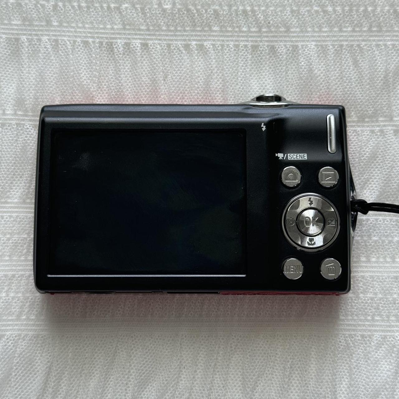 Nikon Coolpix S205 Digital Camera