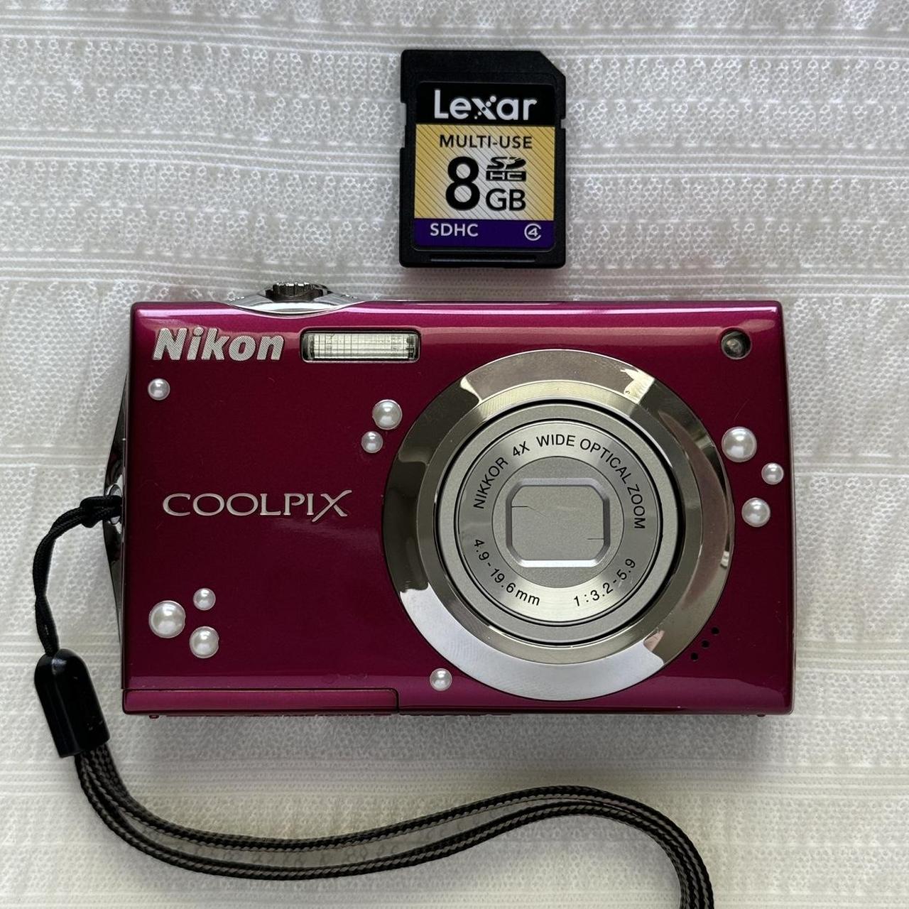 Nikon Coolpix S4000 Digital Camera - Great Condition