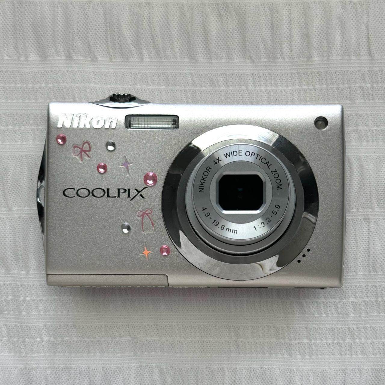 Nikon Coolpix S4000 Digital Camera