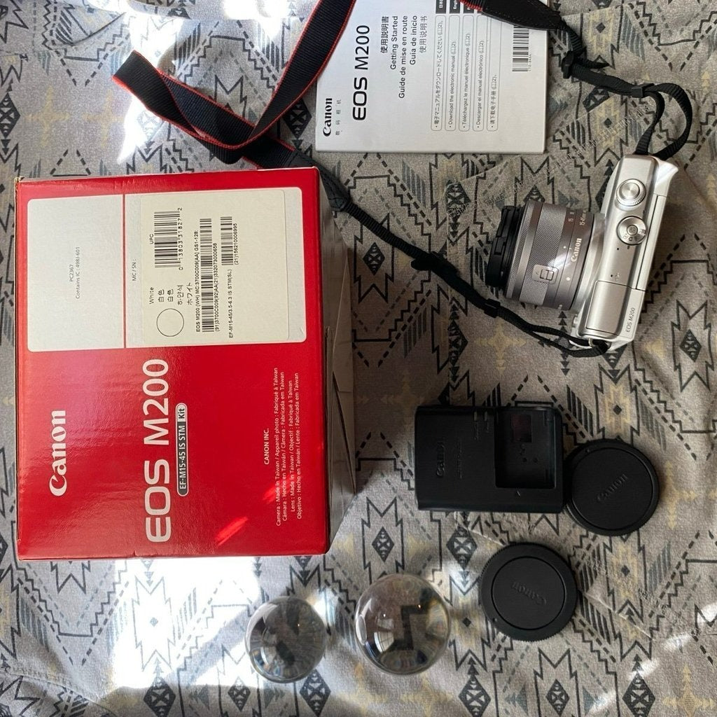 Canon Eos M200 Hh