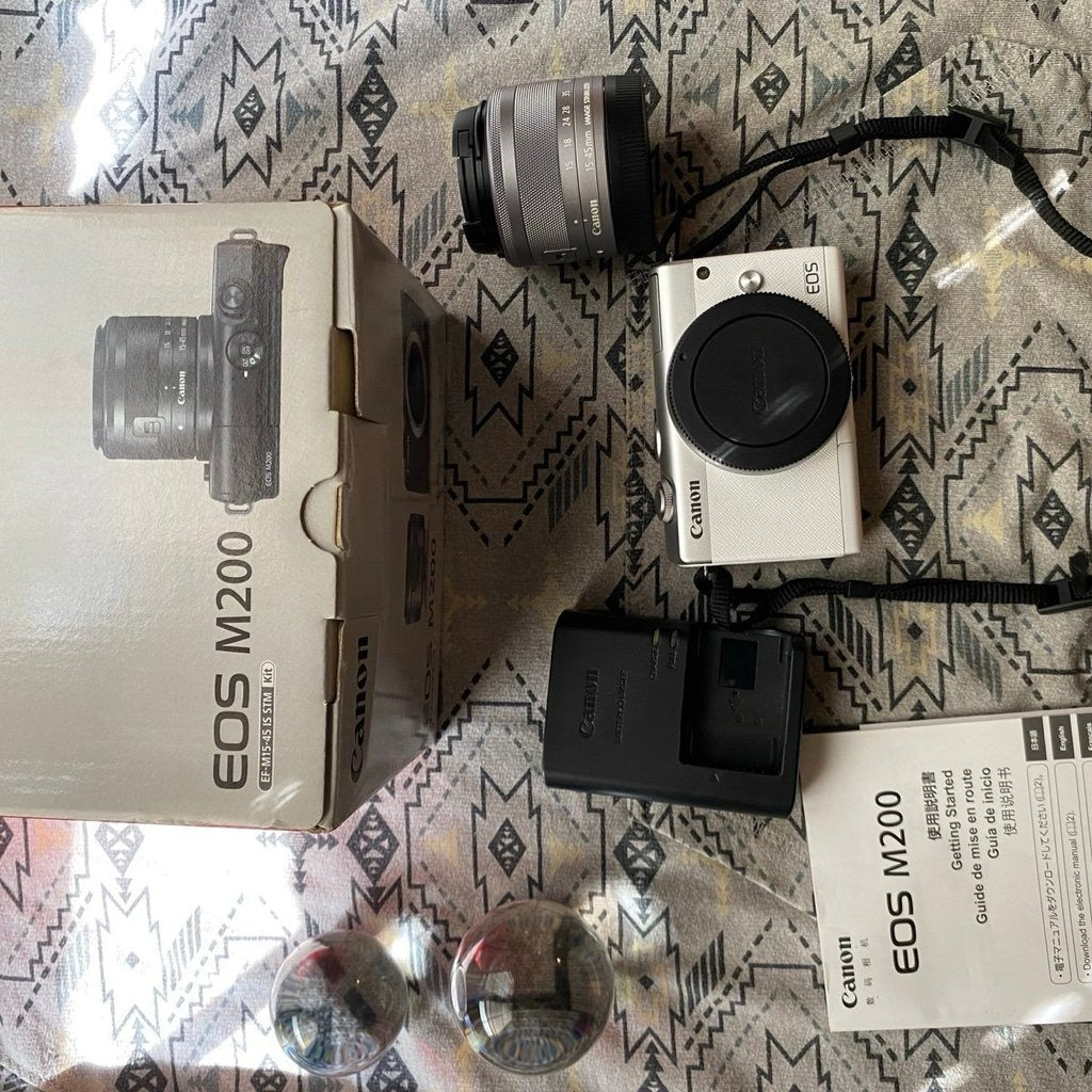 Canon Eos M200 Hh
