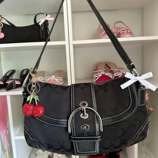 Black Signature y2k Coach SoHo Shoulder Bag 🍒🖤