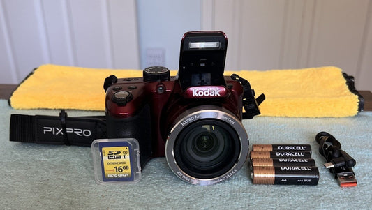 📸 Kodak PixPro AZ401 Digital Camera – Red | Pre-Owned Bundle