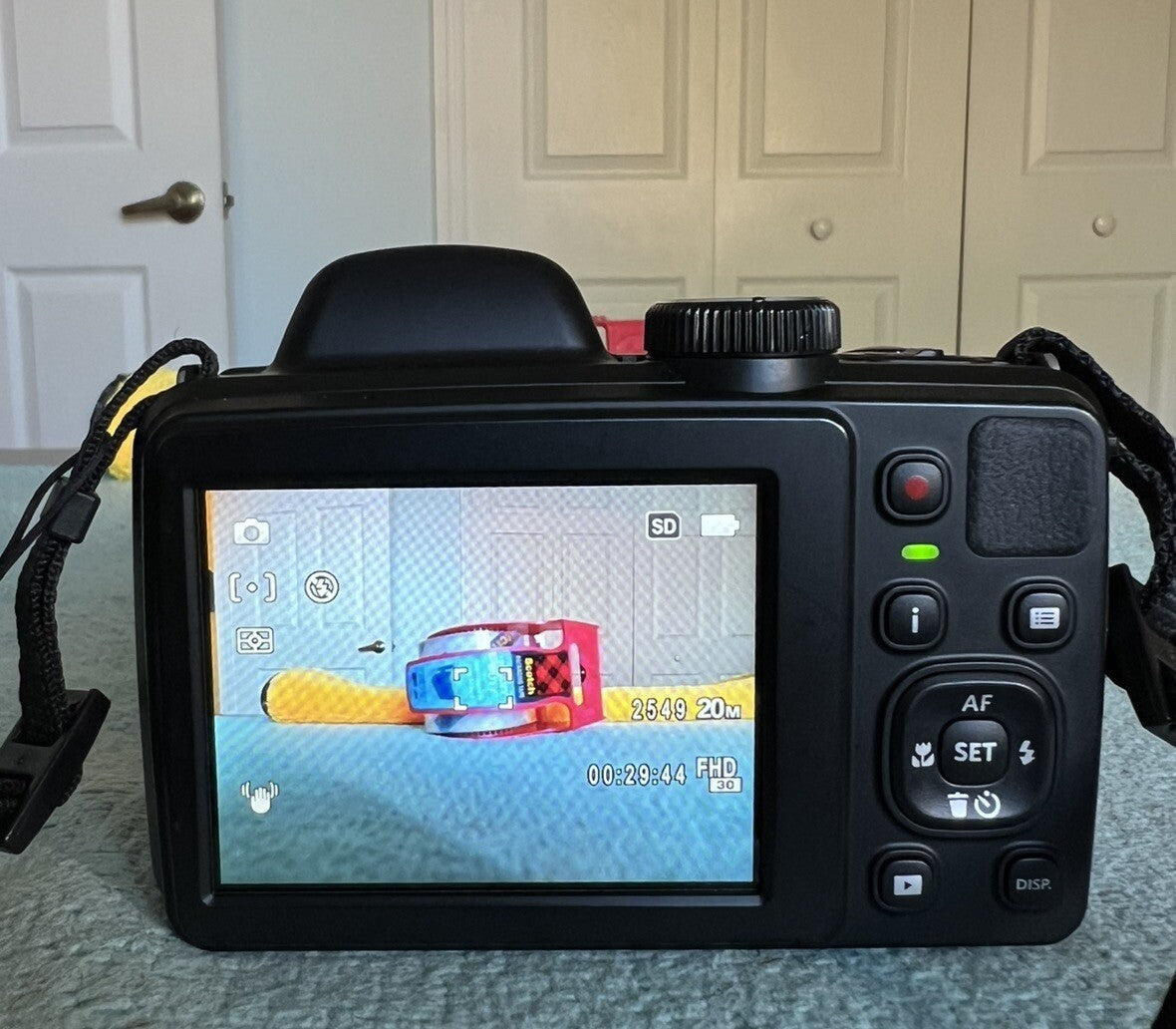 📸 Kodak PIXPRO AZ425-BK – 20MP Digital Camera with 42X Optical Zoom