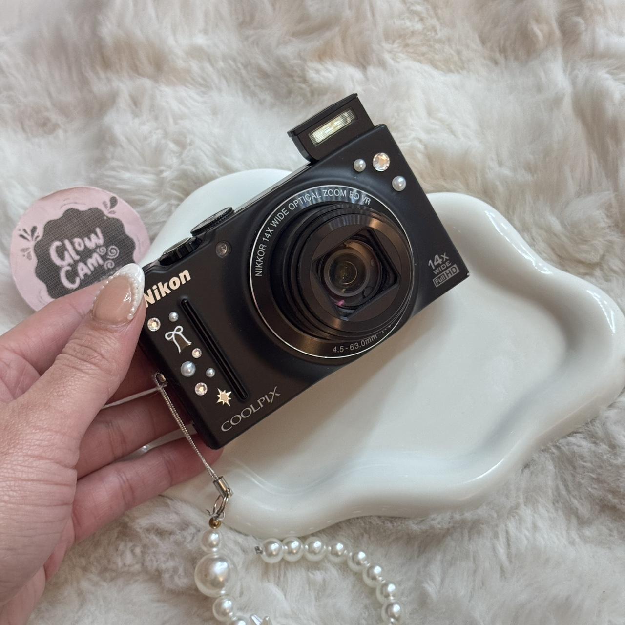 Nikon Coolpix S8200 Digital Camera 16 1Mp Fo