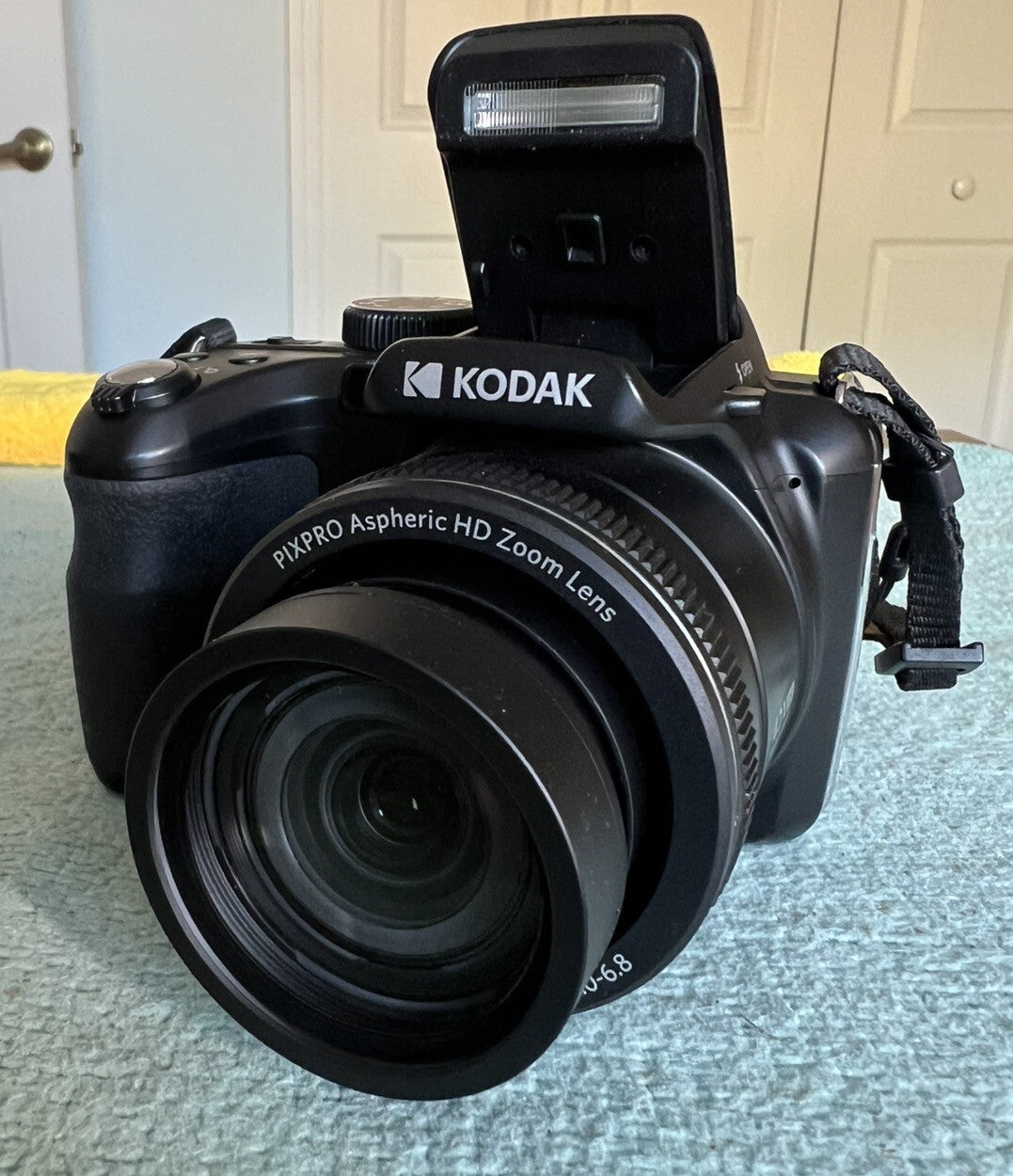 📸 Kodak PIXPRO AZ425-BK – 20MP Digital Camera with 42X Optical Zoom