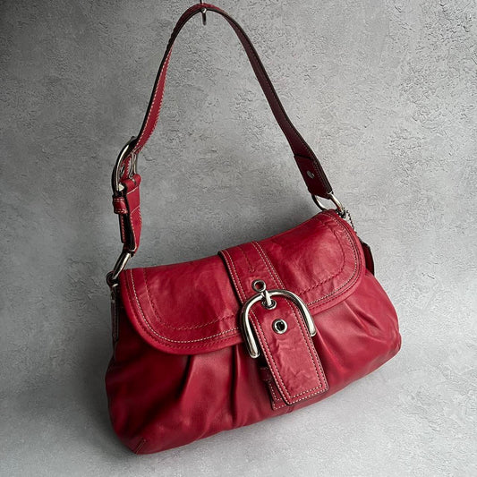 coach signature pleated buckle shoulder bag - red/silver