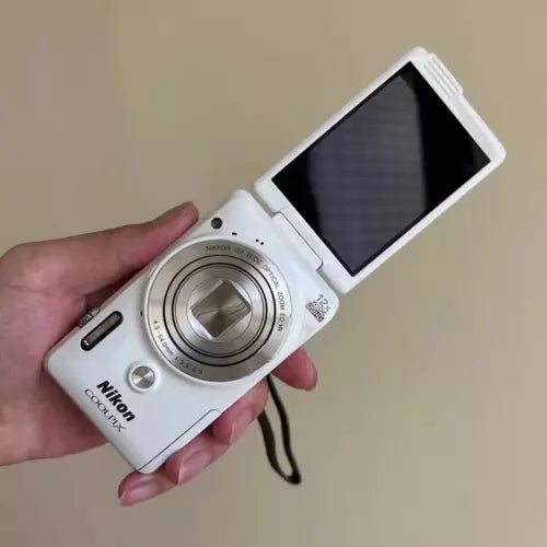 Nikon coolpix s6900 Compact Digital Camera - white (tested)